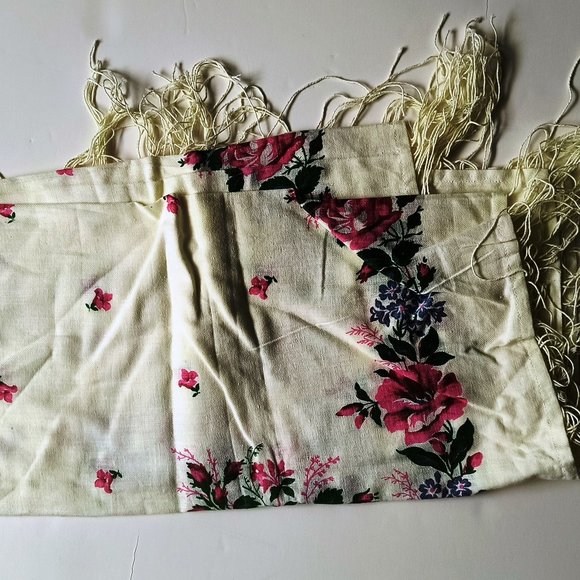 Set of Two Shawls Peasant Style with Flowers Size 36" x 36" - Picture 4 of 8